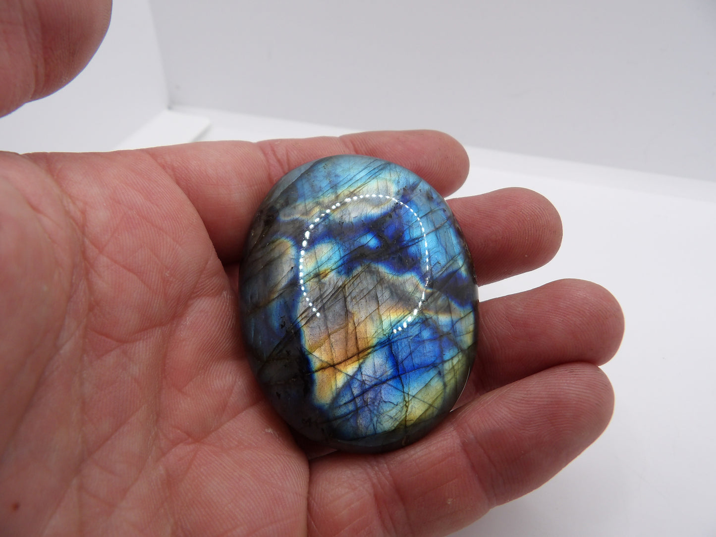 Galet de Labradorite