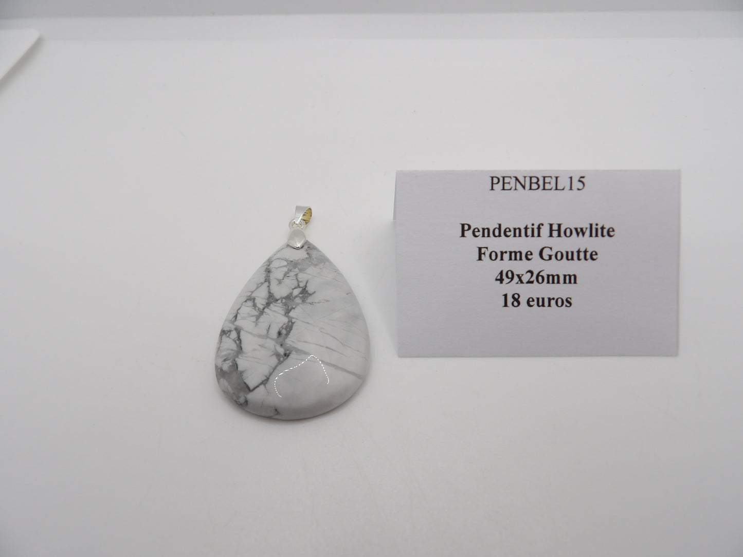 Pendentif Howlite