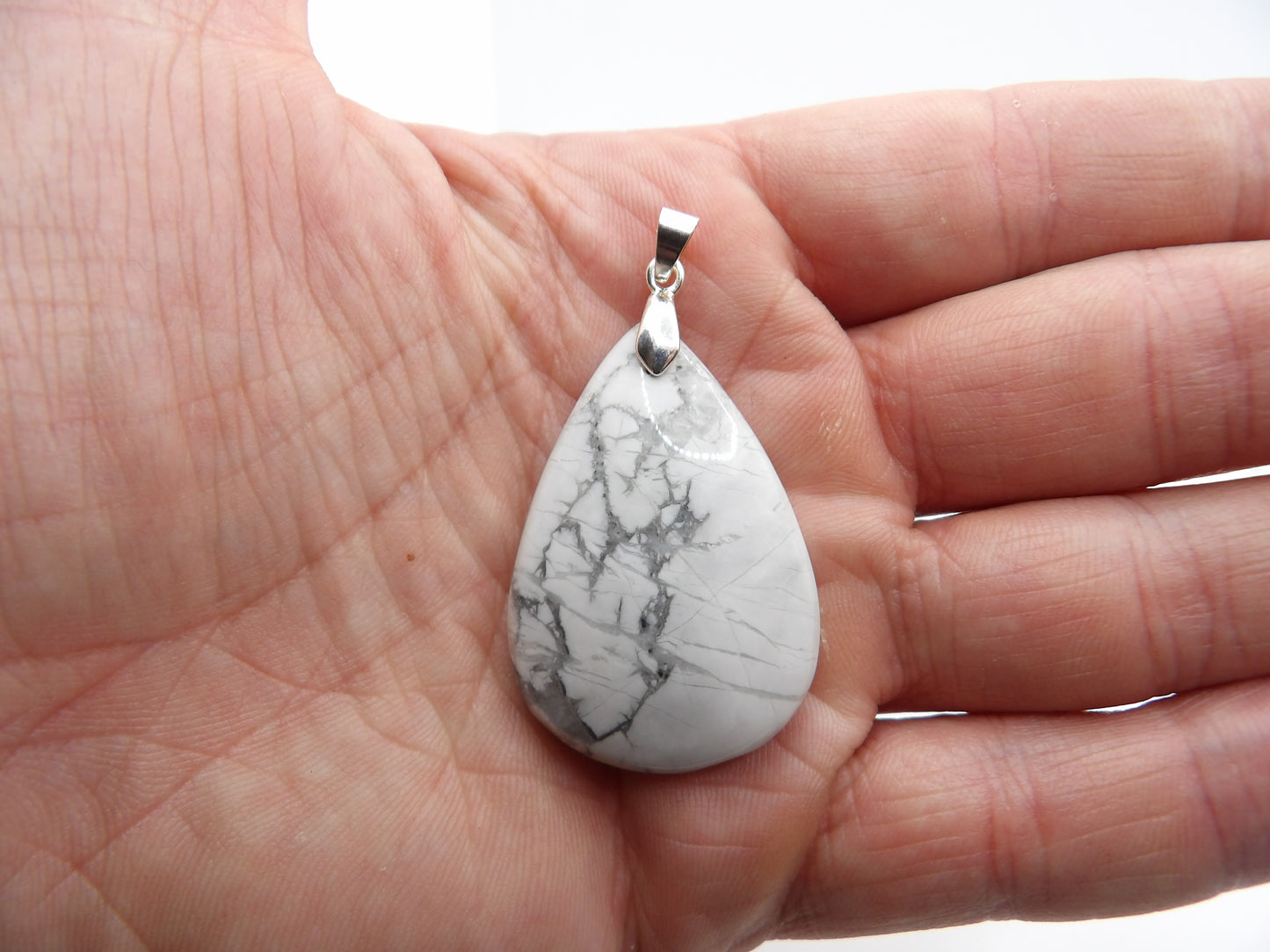 Pendentif Howlite
