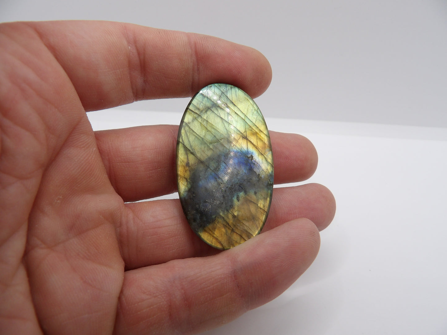 Cabochon Labradorite
