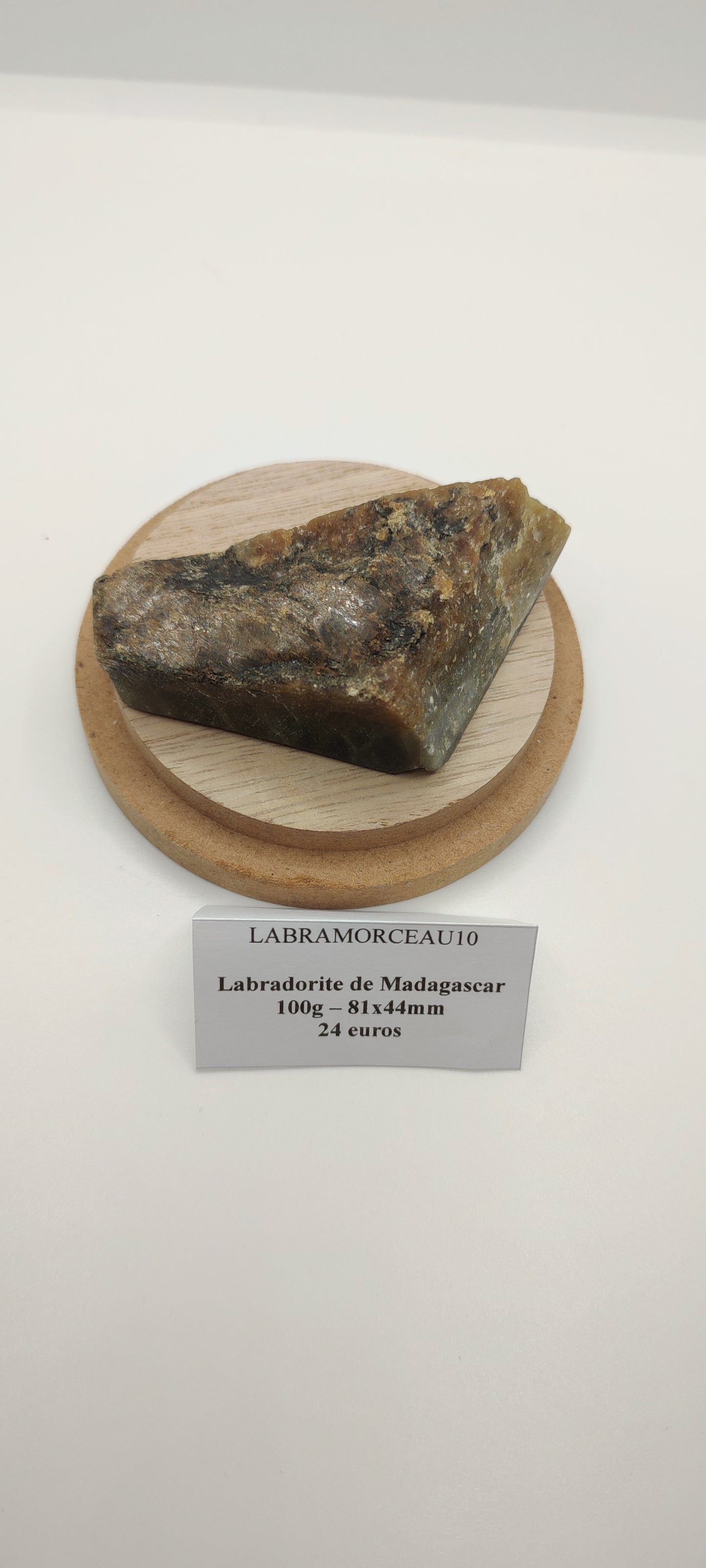 Labradorite : Morceau Semi poli