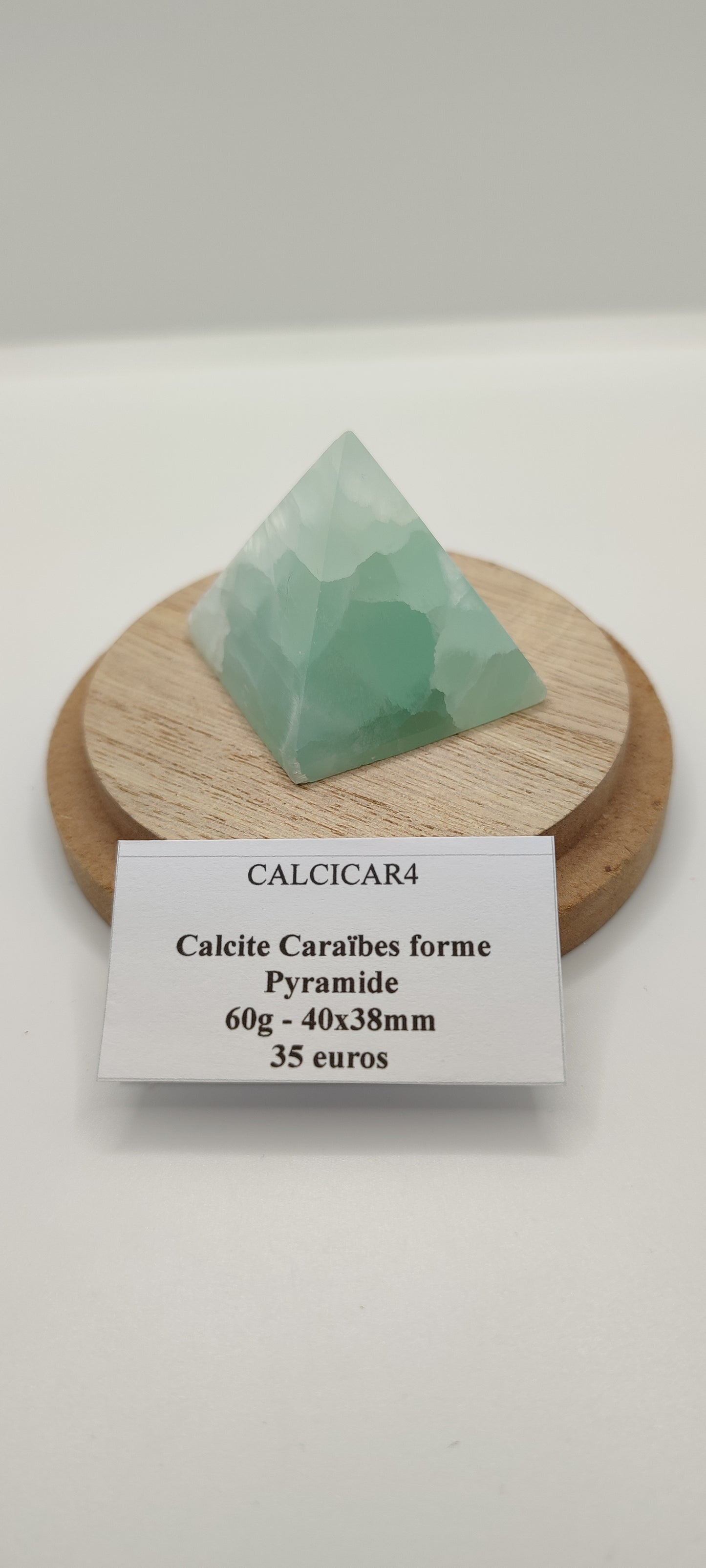 Pyramide Calcite Caraïbes