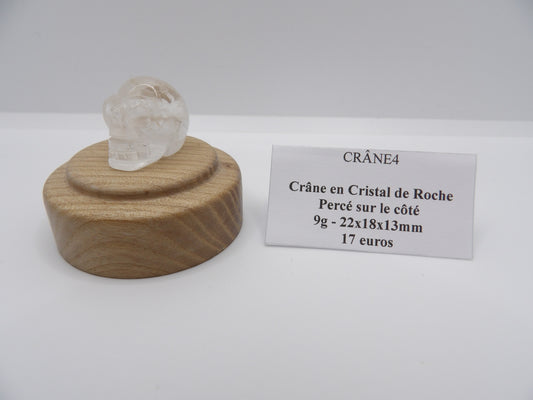Crâne en Cristal de Roche percé
