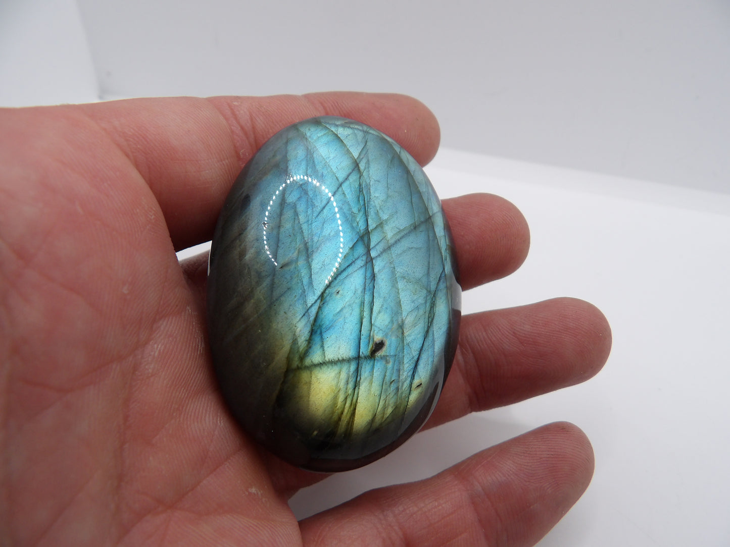 Galet de Labradorite