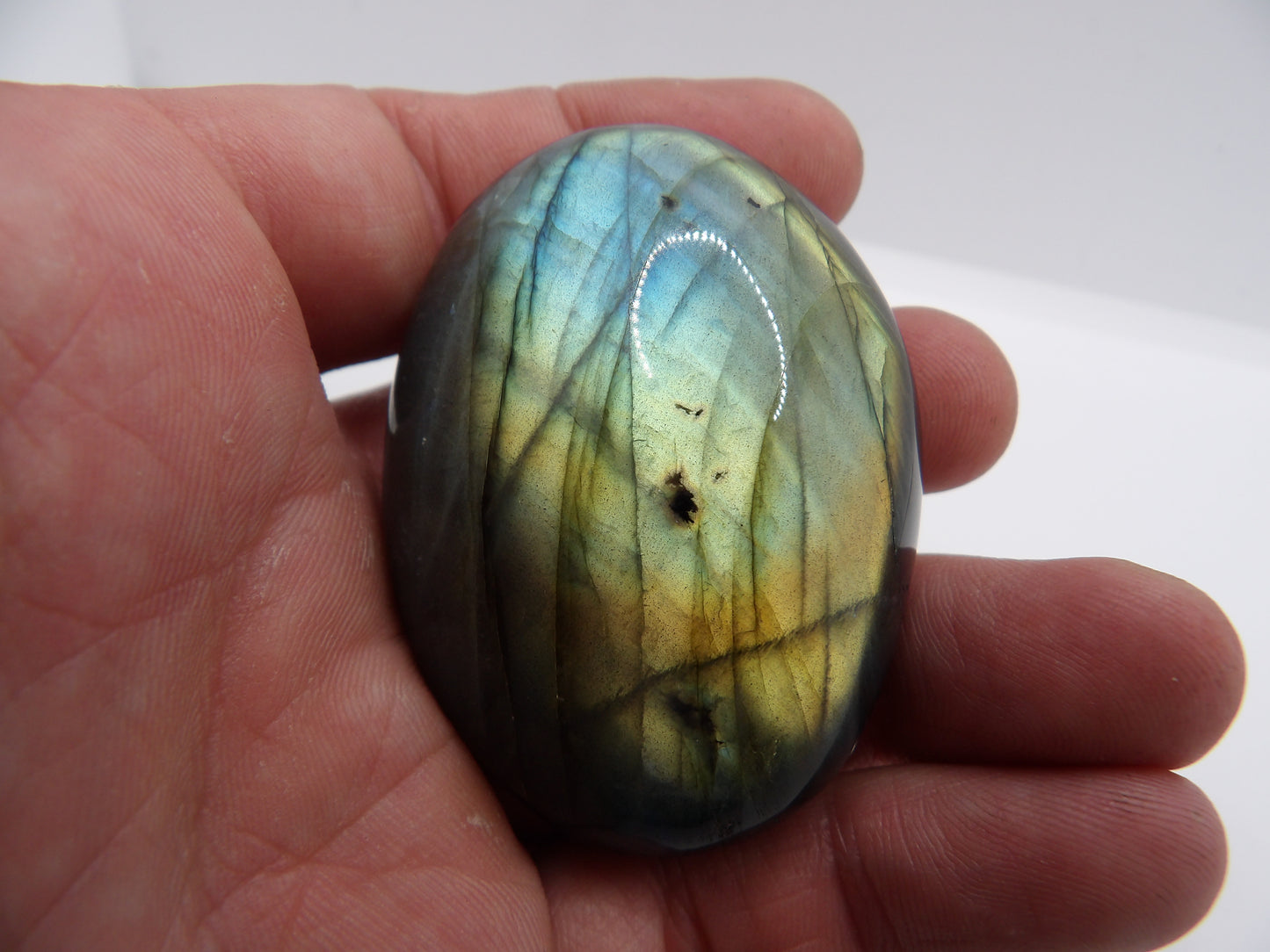 Galet de Labradorite