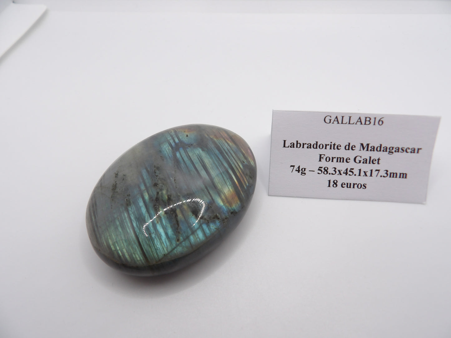 Galet de Labradorite