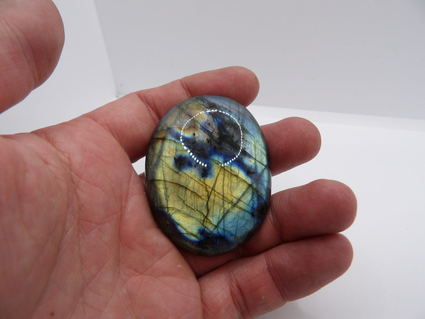 Galet de Labradorite