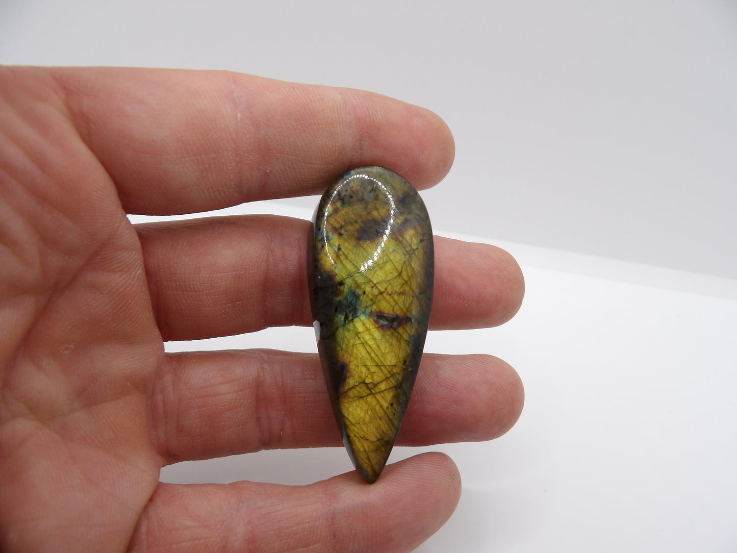 Cabochon Labradorite