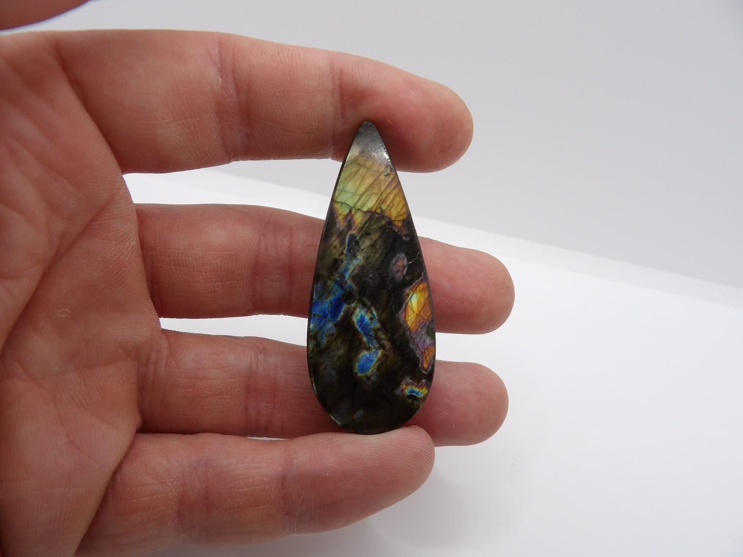 Cabochon Labradorite