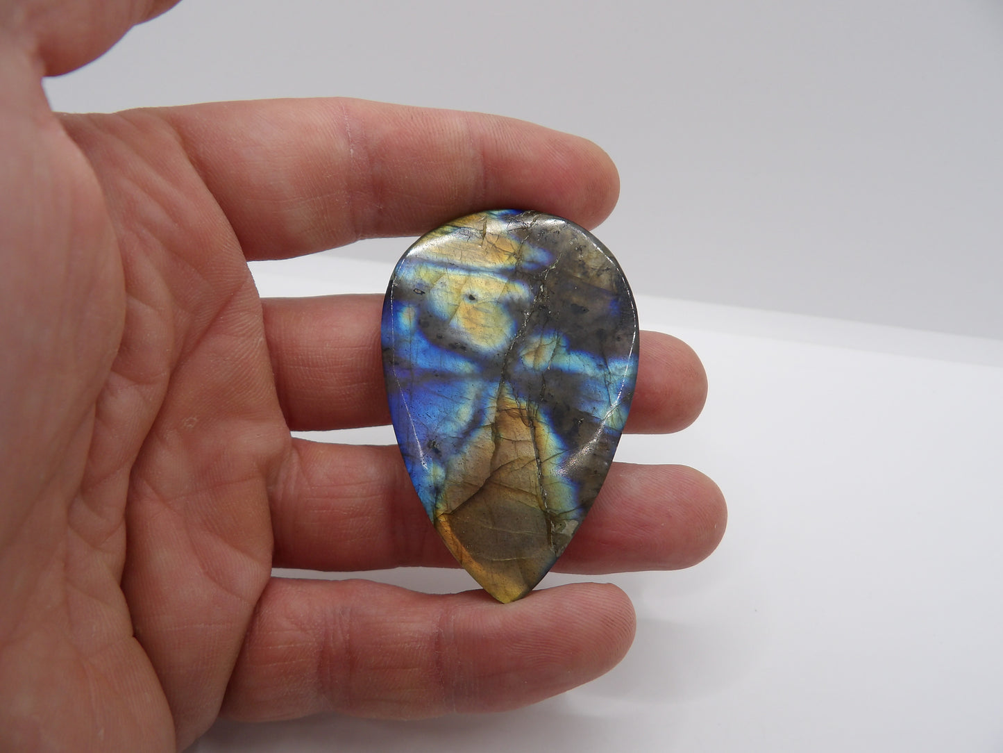 Cabochon Labradorite