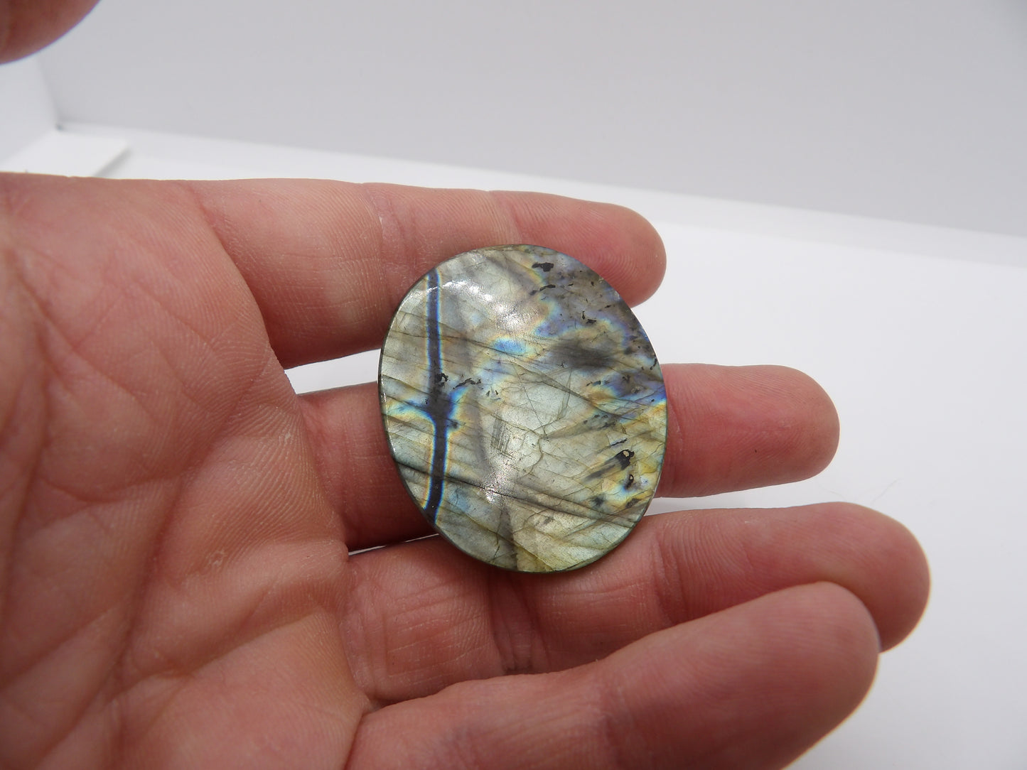 Cabochon Labradorite