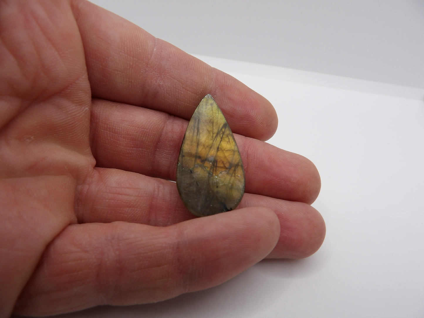 Cabochon Labradorite