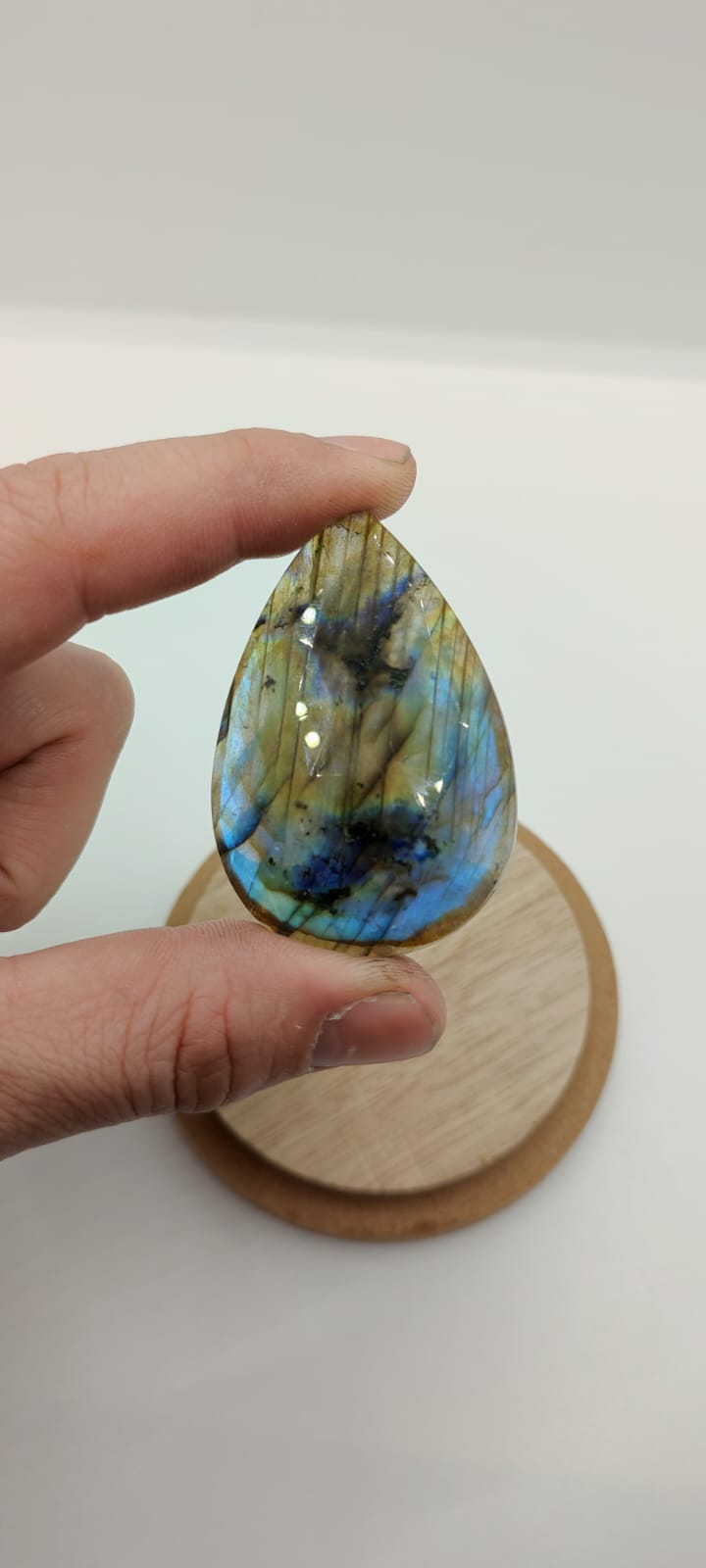 Cabochon Labradorite