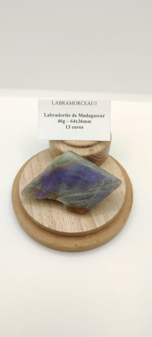 Labradorite : Morceau Semi poli