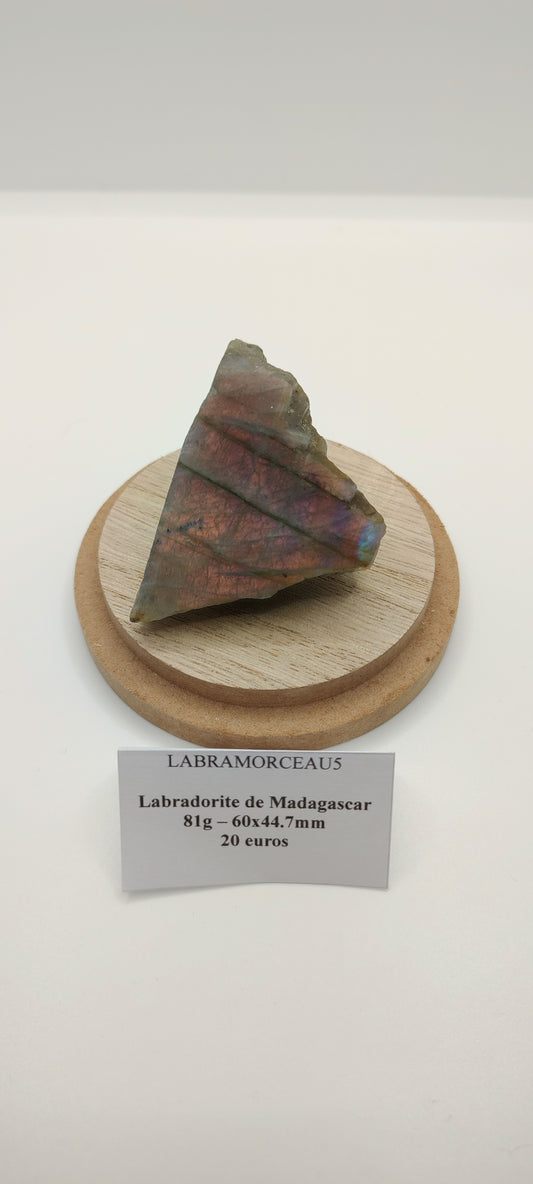 Labradorite : Morceau Semi poli