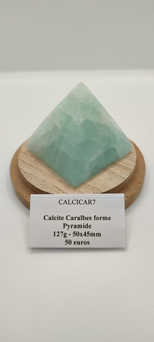 Pyramide en Calcite Caraïbes