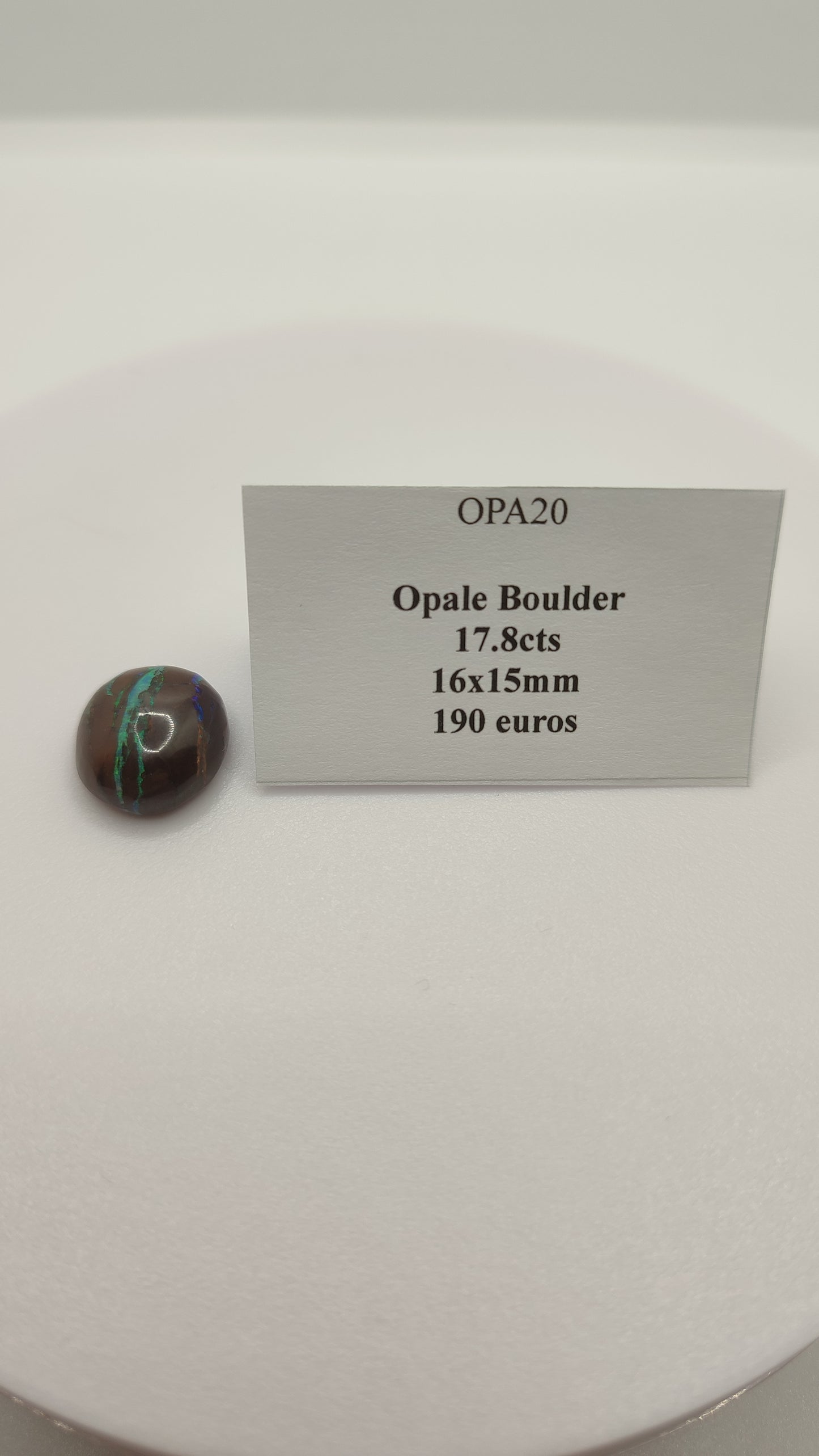 Opale Boulder